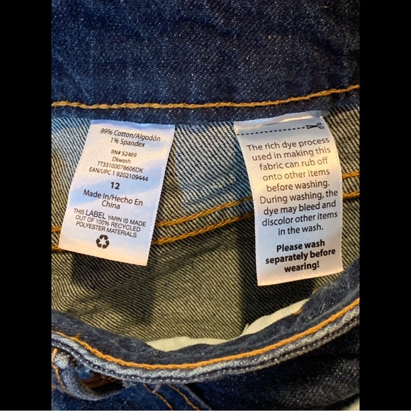 Time and Tru Women's Dark Blue Cropped Jeans Size 12 - Picture 4 of 6